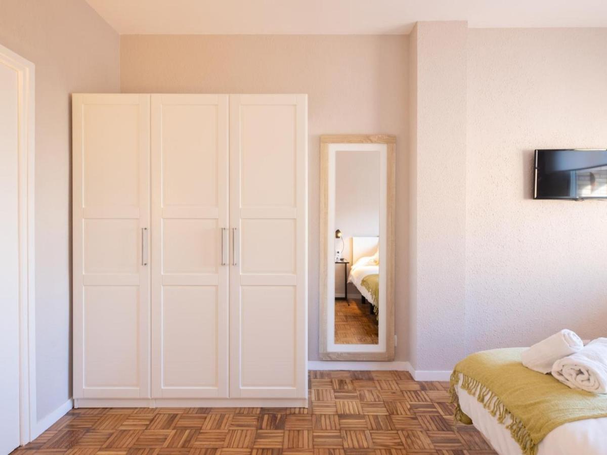 Appartement Clot Market